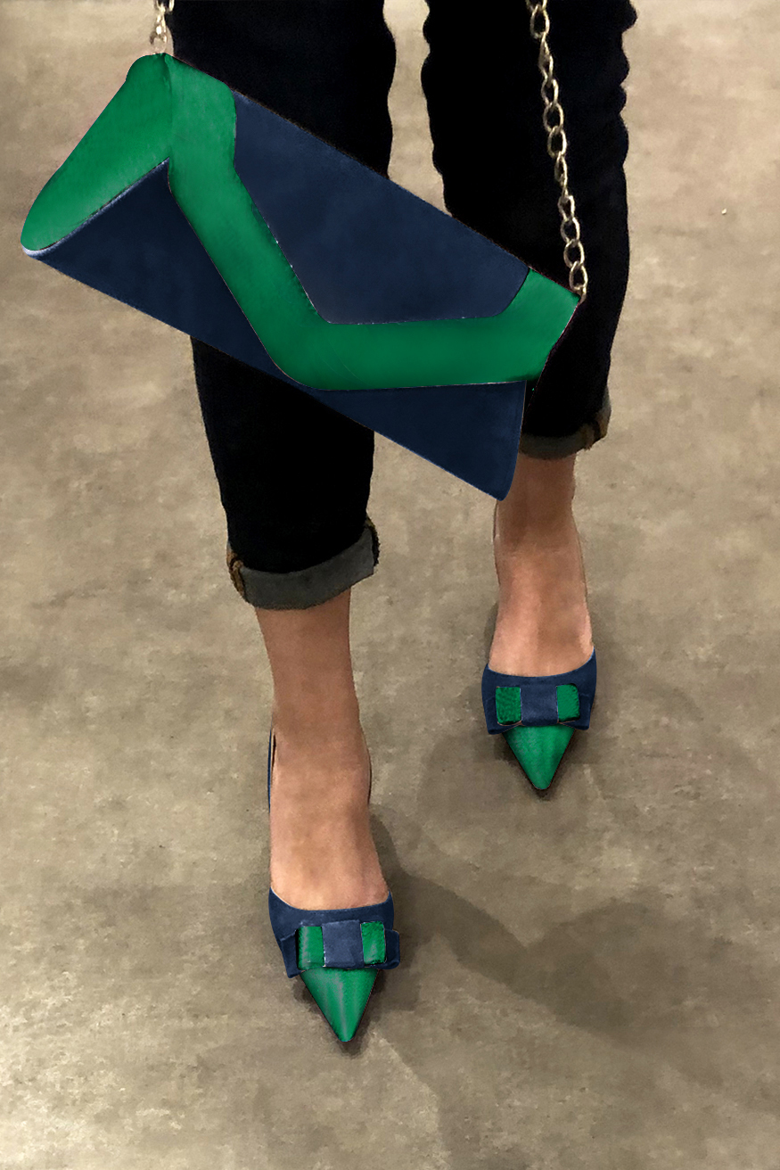 Emerald green and navy blue women's open arch dress pumps. Pointed toe. Medium slim heel. Worn view - Florence KOOIJMAN